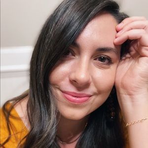 Meet your Posher, Alison